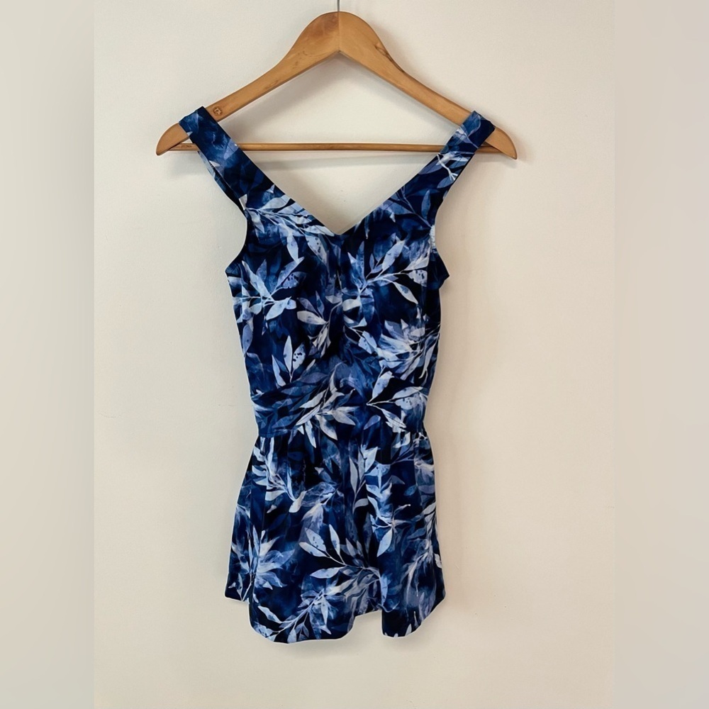 Maxine of Hollywood One Piece Swimsuit Size 6 Blue Floral Swim Dress